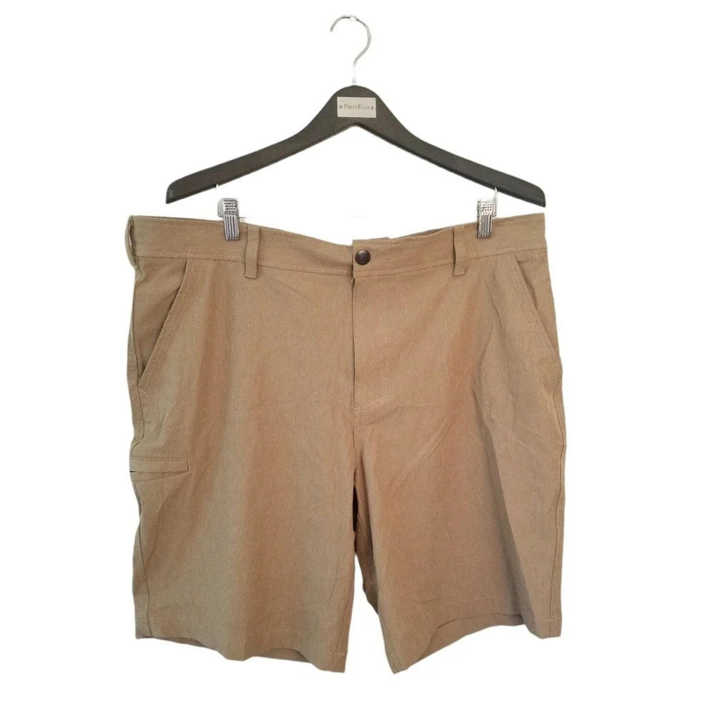 G. H Bass co Side Pocket Camping Hiking khaki Men's Shorts Size 38 inseam 10